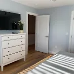The Tilbury - Bright New 3B/R Townhouse In Bedford