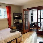 255 Comfy Studio, Central Location, Parking