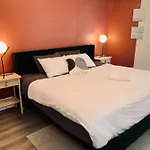 Stylish 2-Bdrm Unit #3, Close To Downtown