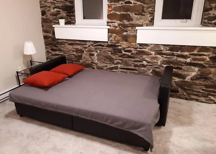 Bauer Terrace - Cozy 1 Bedroom Beside The Citadel