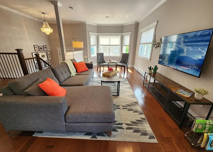 Charming Halifax Haven