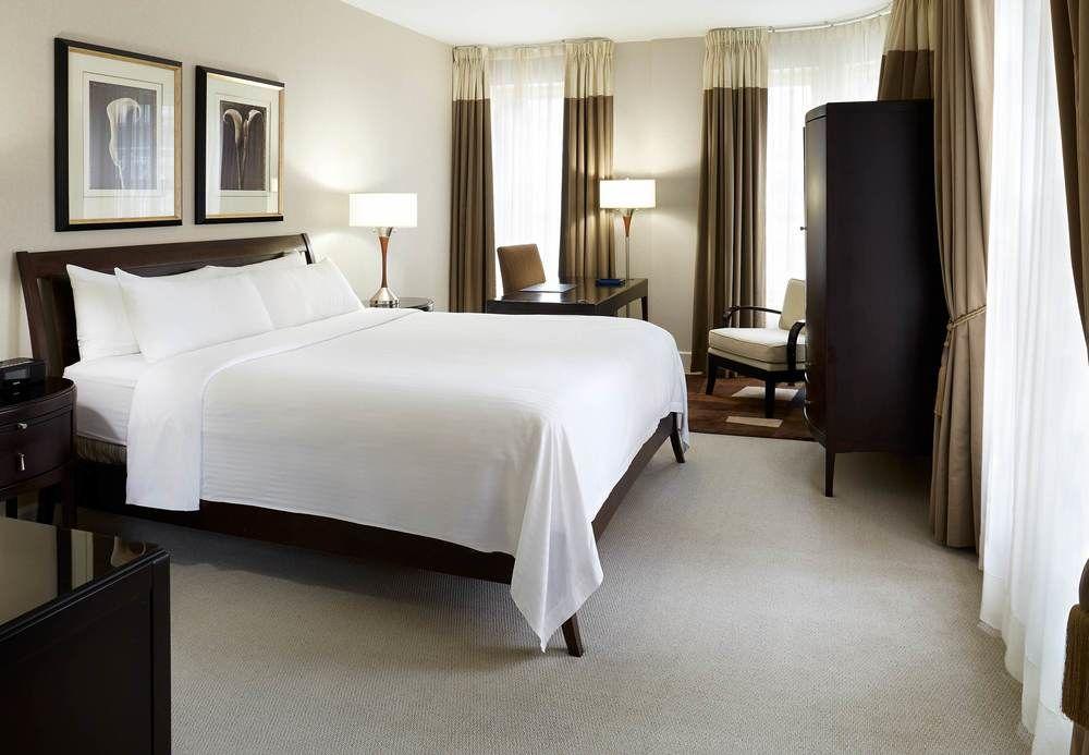 The Barrington 4*