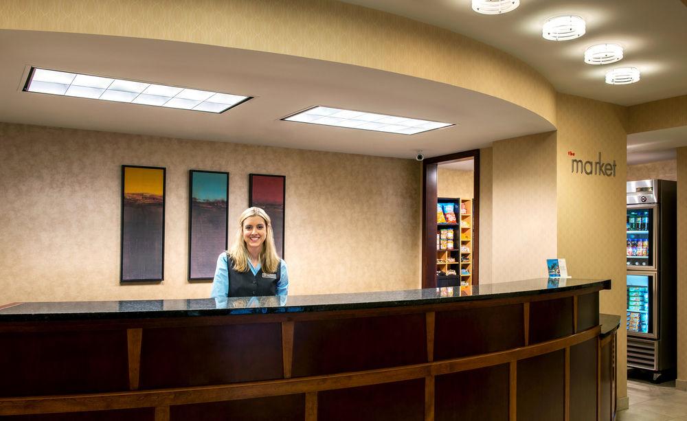 Hotel By Marriott Downtown 4*