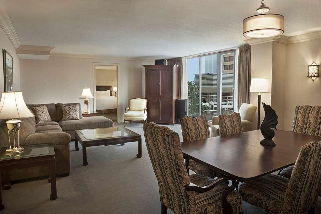 Hotel Halifax Hotel 4*