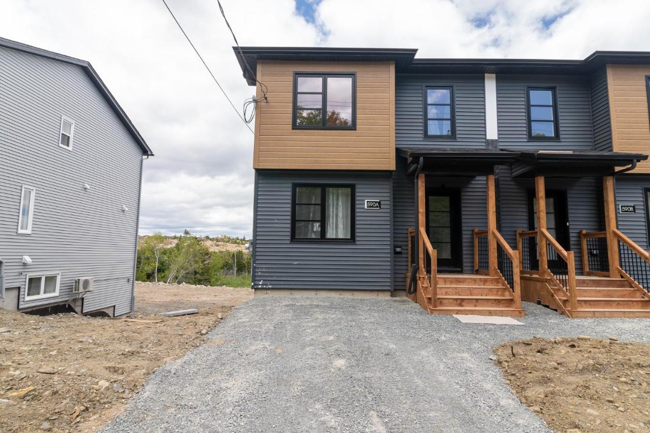 Glamorous New Townhouse - Business And Vacation Travel