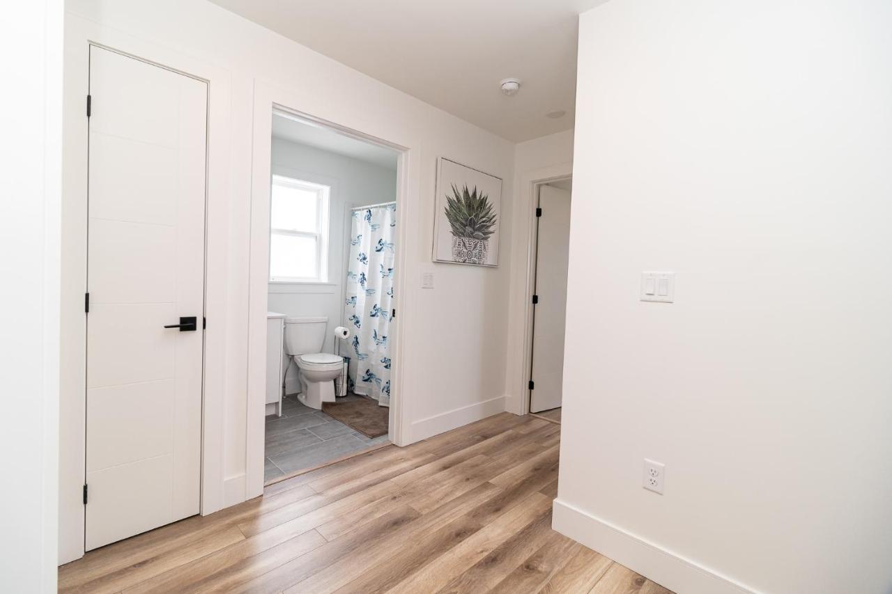 Bed & Breakfast Glamorous New Townhouse - Business And Vacation Travel *