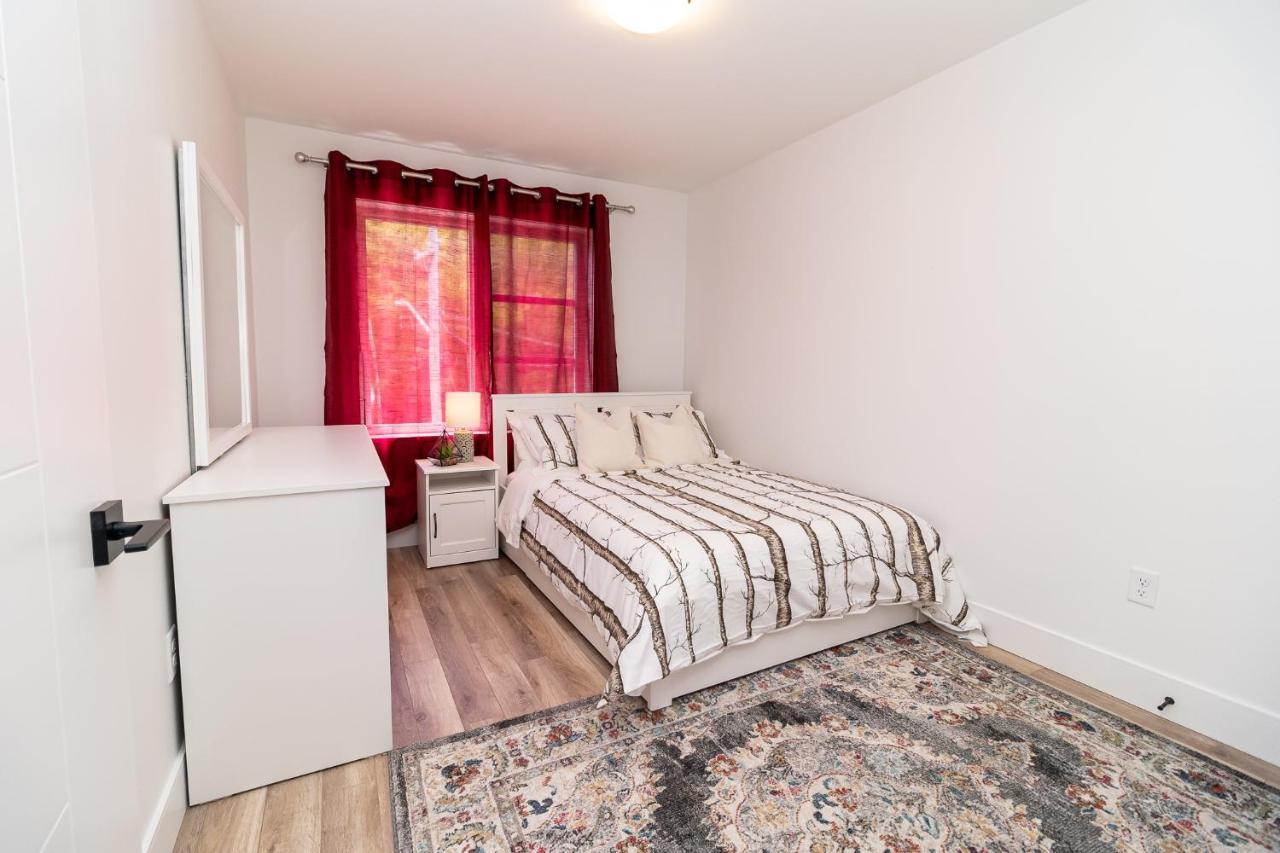 Bed & Breakfast Glamorous New Townhouse - Business And Vacation Travel