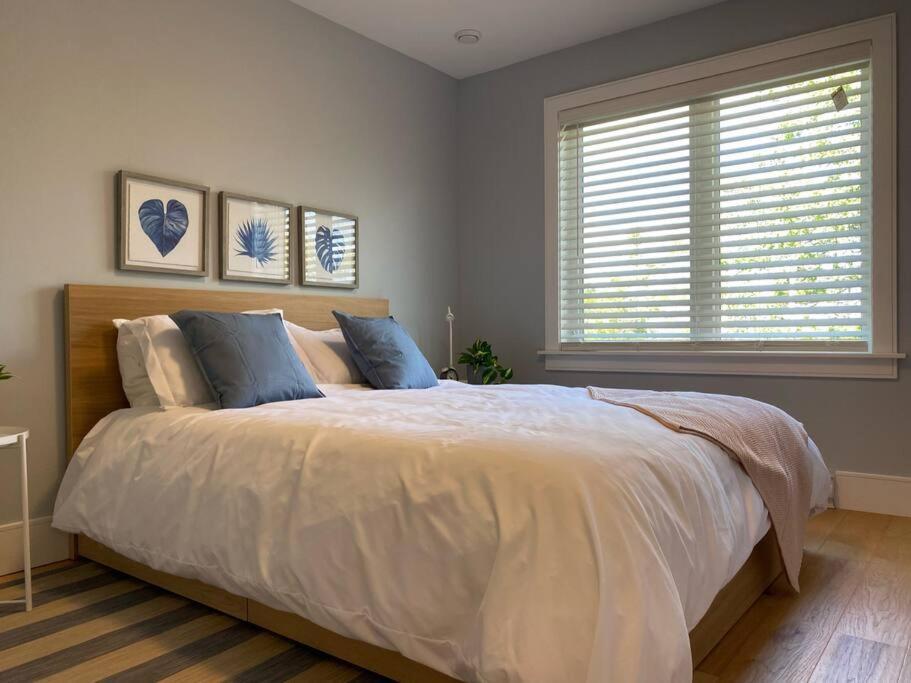 The Tilbury - Bright New 3b/r Townhouse In Bedford Halifax