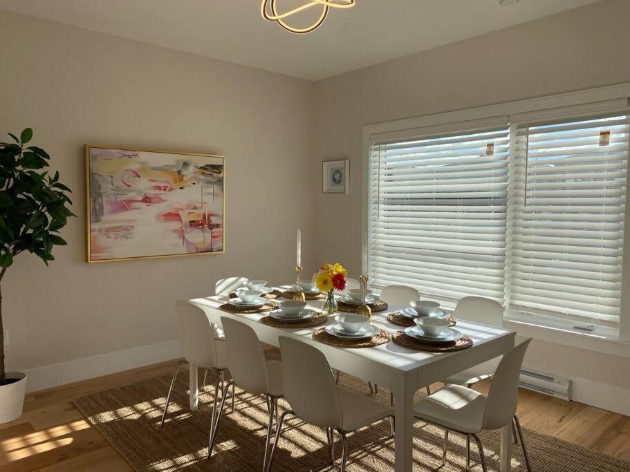 Holiday home The Tilbury - Bright New 3b/r Townhouse In Bedford Halifax