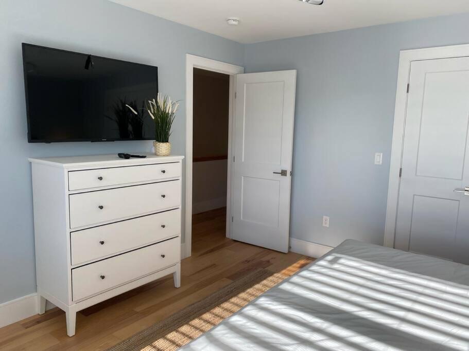 The Tilbury - Bright New 3b/r Townhouse In Bedford Holiday home *