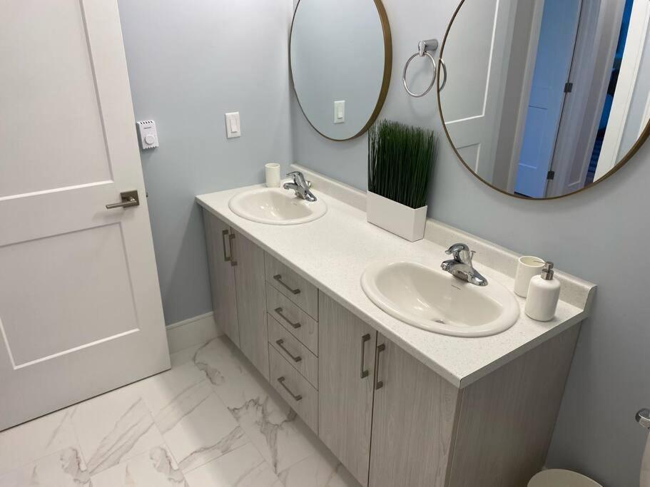 The Tilbury - Bright New 3b/r Townhouse In Bedford Holiday home