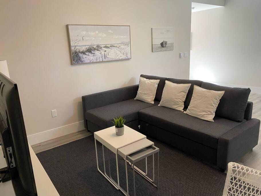 The Tilbury - Bright New 3b/r Townhouse In Bedford *