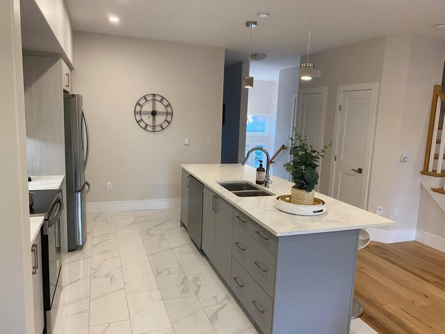 Holiday home The Tilbury - Bright New 3b/r Townhouse In Bedford