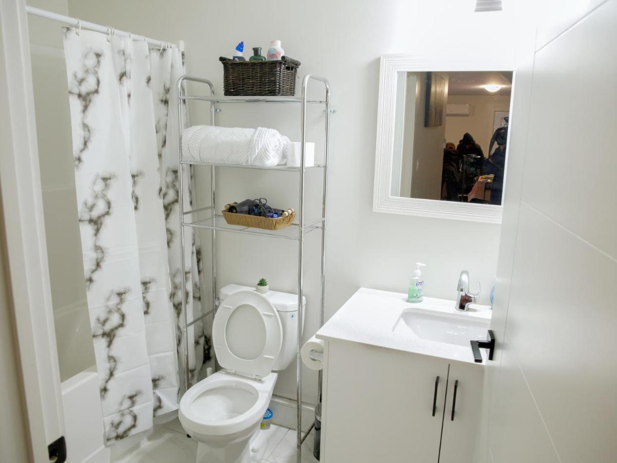Amba Exquisite-comfy & Private In Apartment Halifax