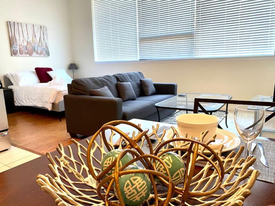215 Bright & Charming Loft *
