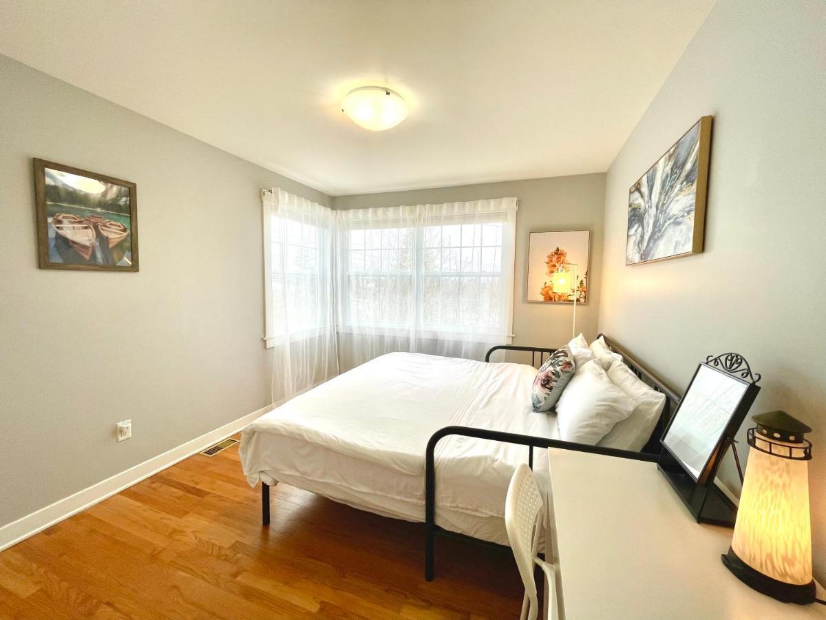 Holiday home Spacious 3 Bedroom With Parking