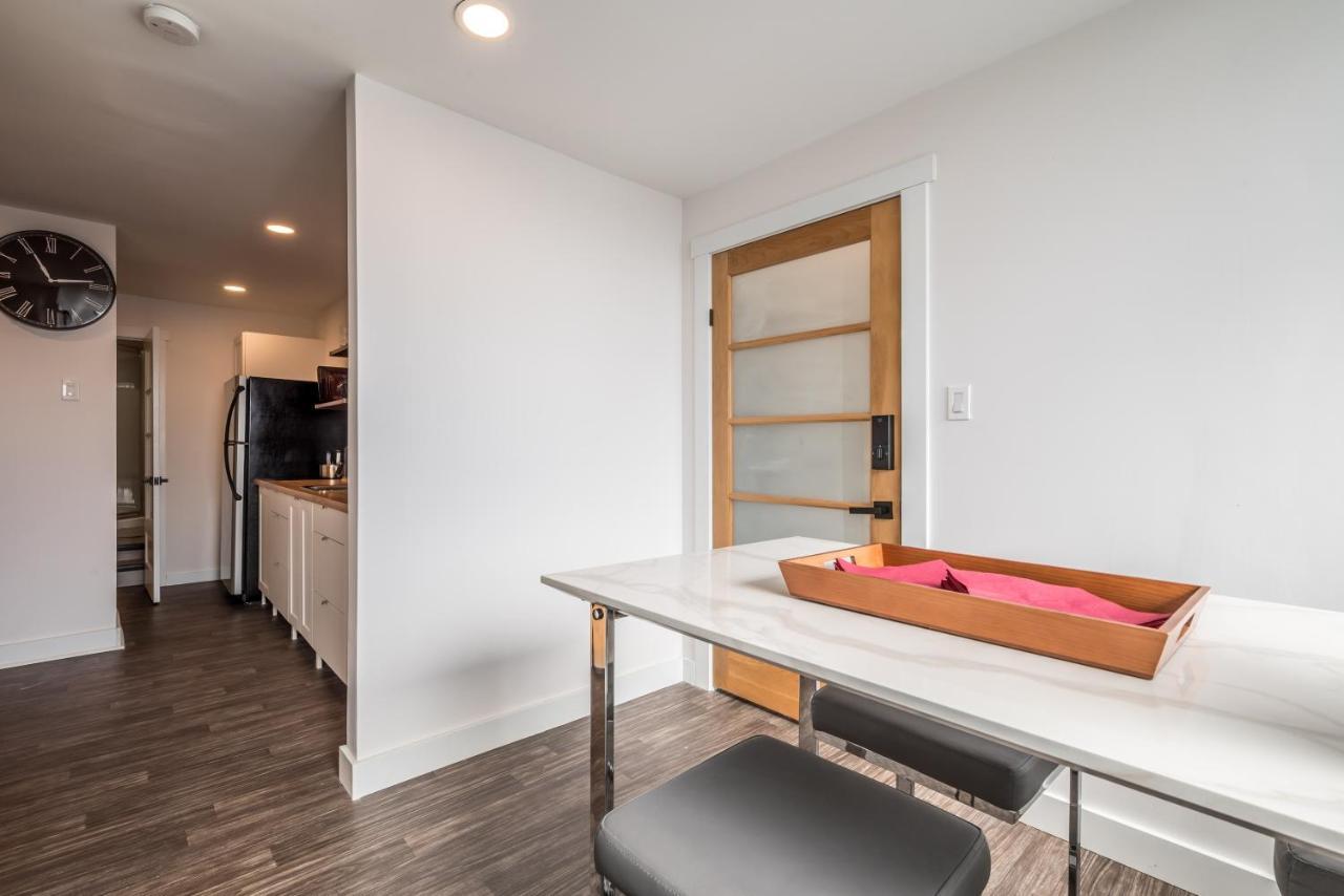 Modern Contemporary 2 Bedroom * Halifax