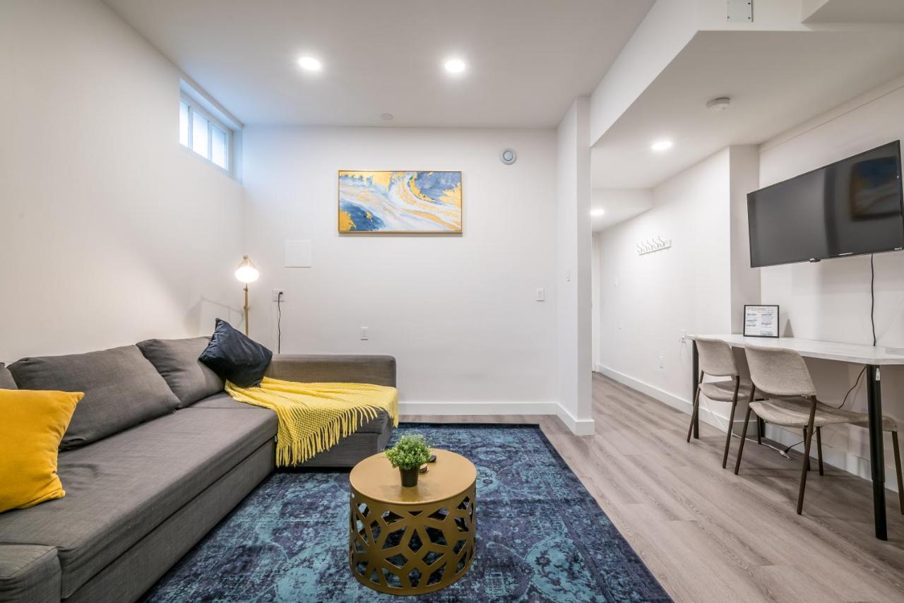 Spacious Newly Renovated 1 Bedroom Apartment