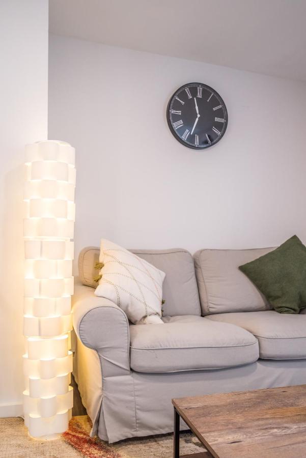 Apartment Cozy Fully-equipped 2 Bedroom *