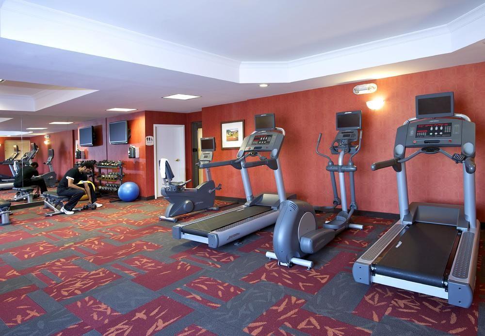 By Marriott Downtown 4*