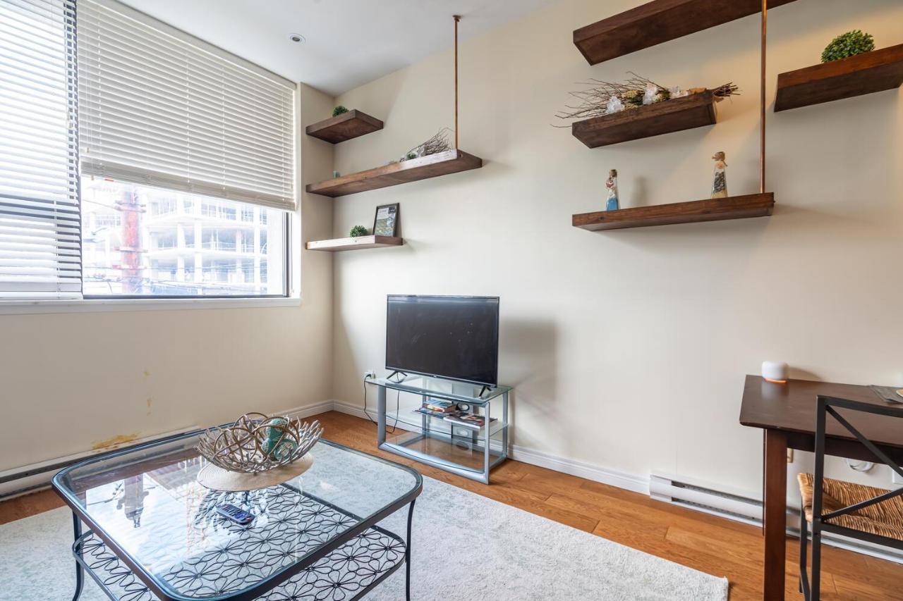 Apartment 215 Bright & Charming Loft *