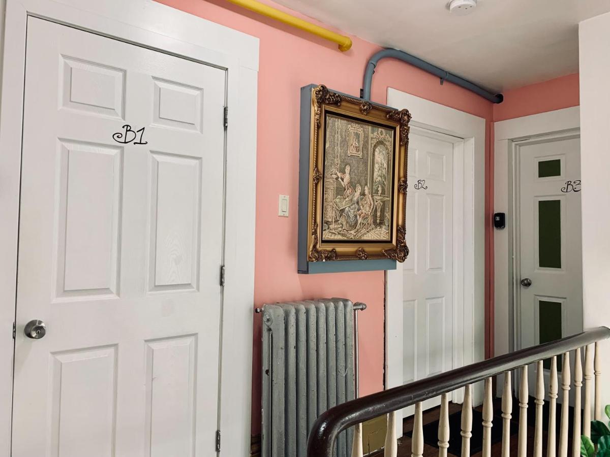 250 Charming Studio A3, Downtown Apartment Halifax