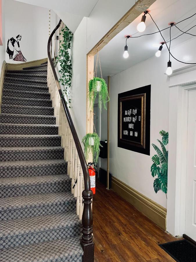 250 Charming Studio A3, Downtown Apartment *