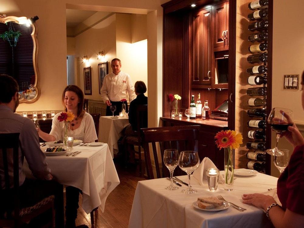 The Halliburton Inn 4*
