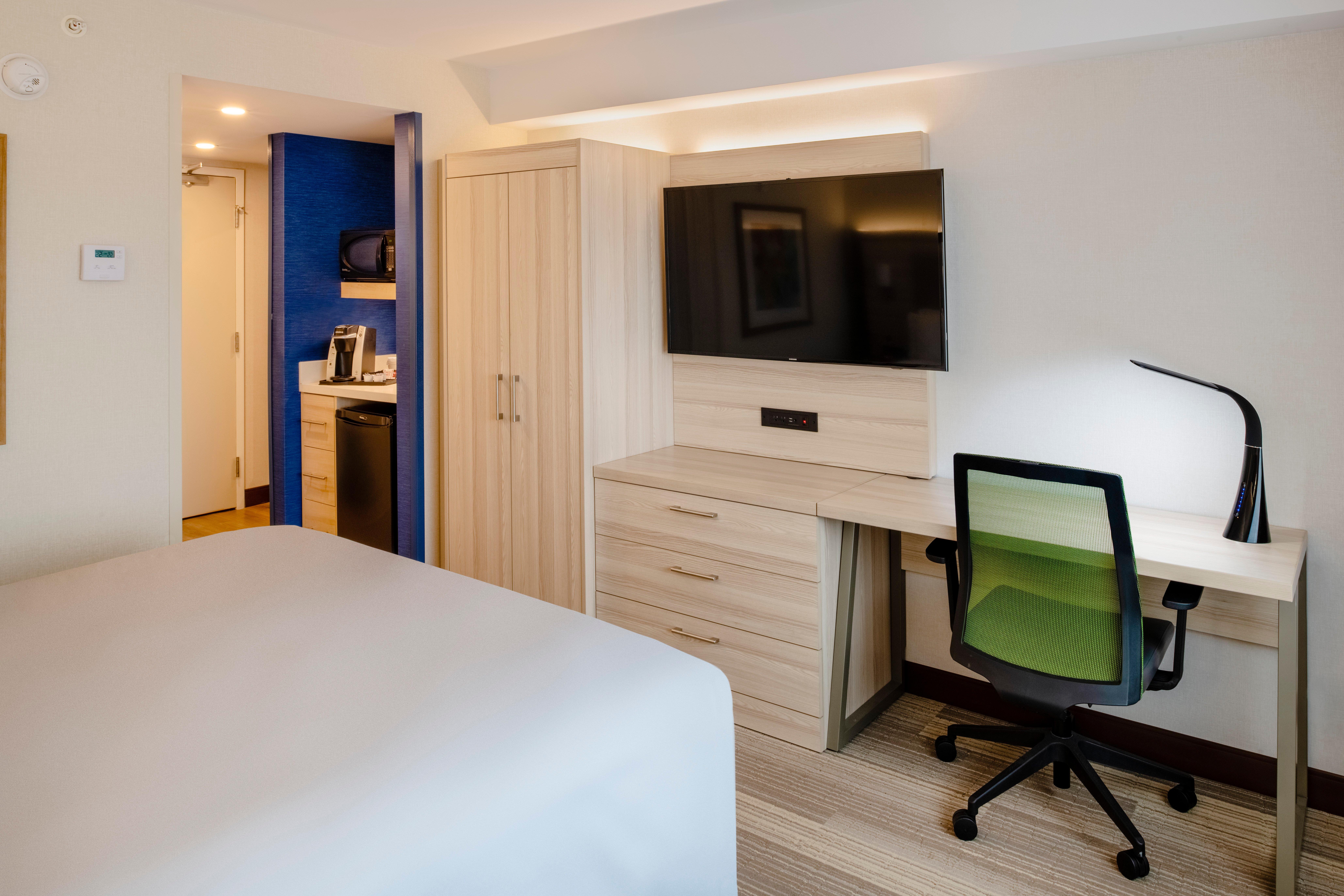 Express & - Bedford By Ihg Hotel 3*