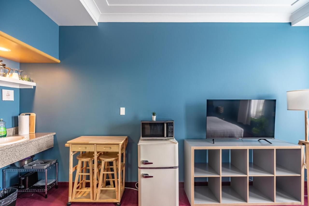 Hotel Old 300 Pleasant Studio #404 With Ac *