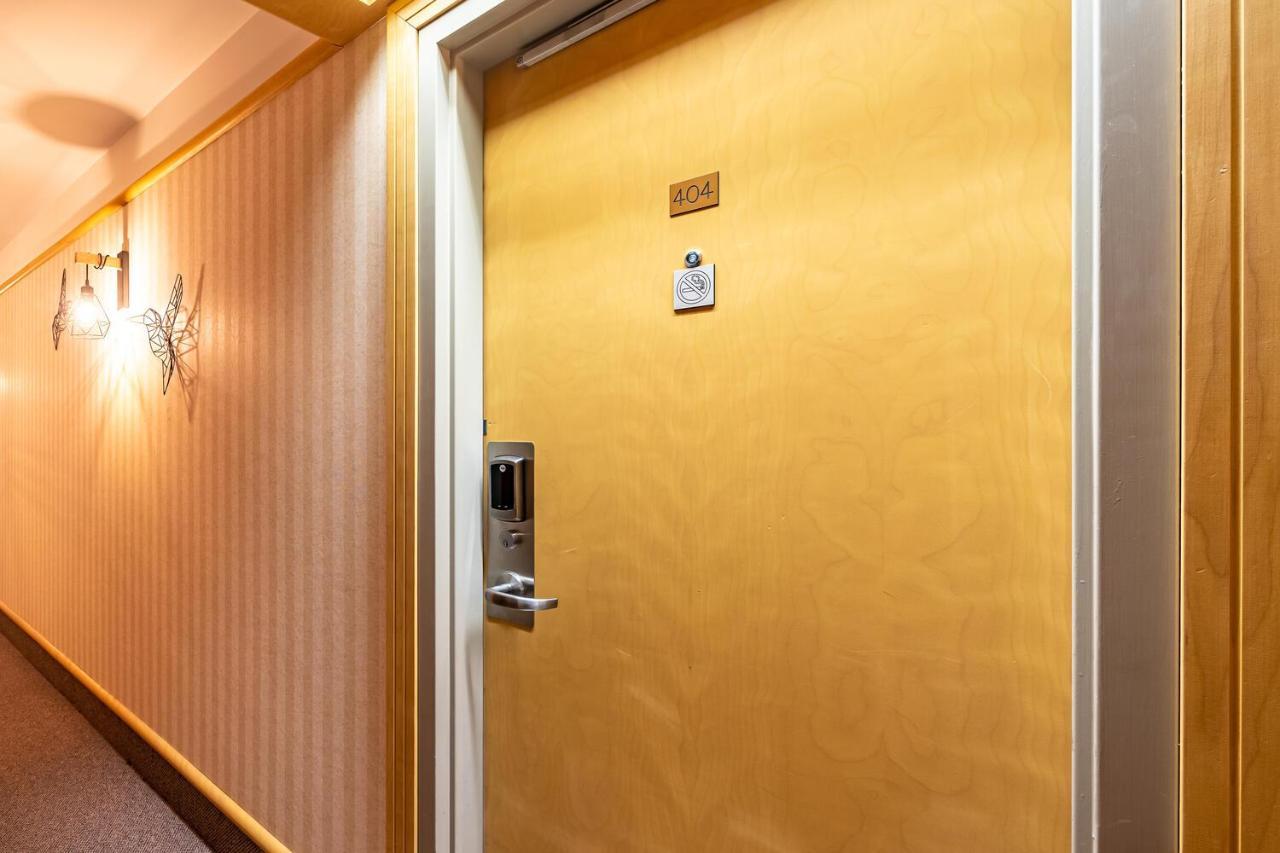 Old 300 Pleasant Studio #404 With Ac Hotel *