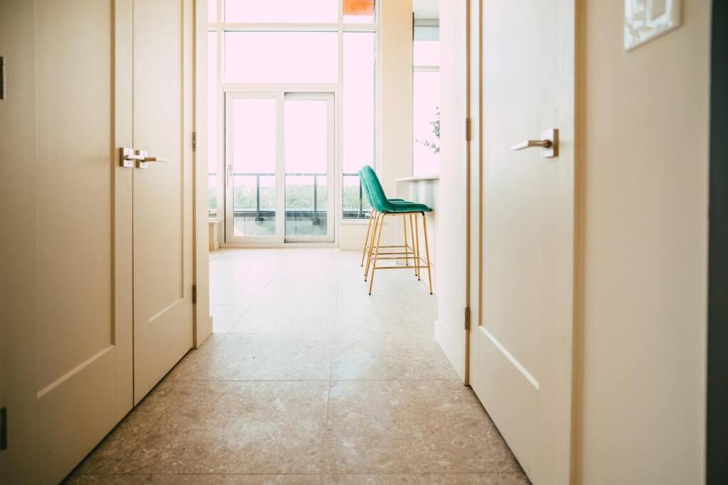 New Luxury 2br Penthouse In * Halifax
