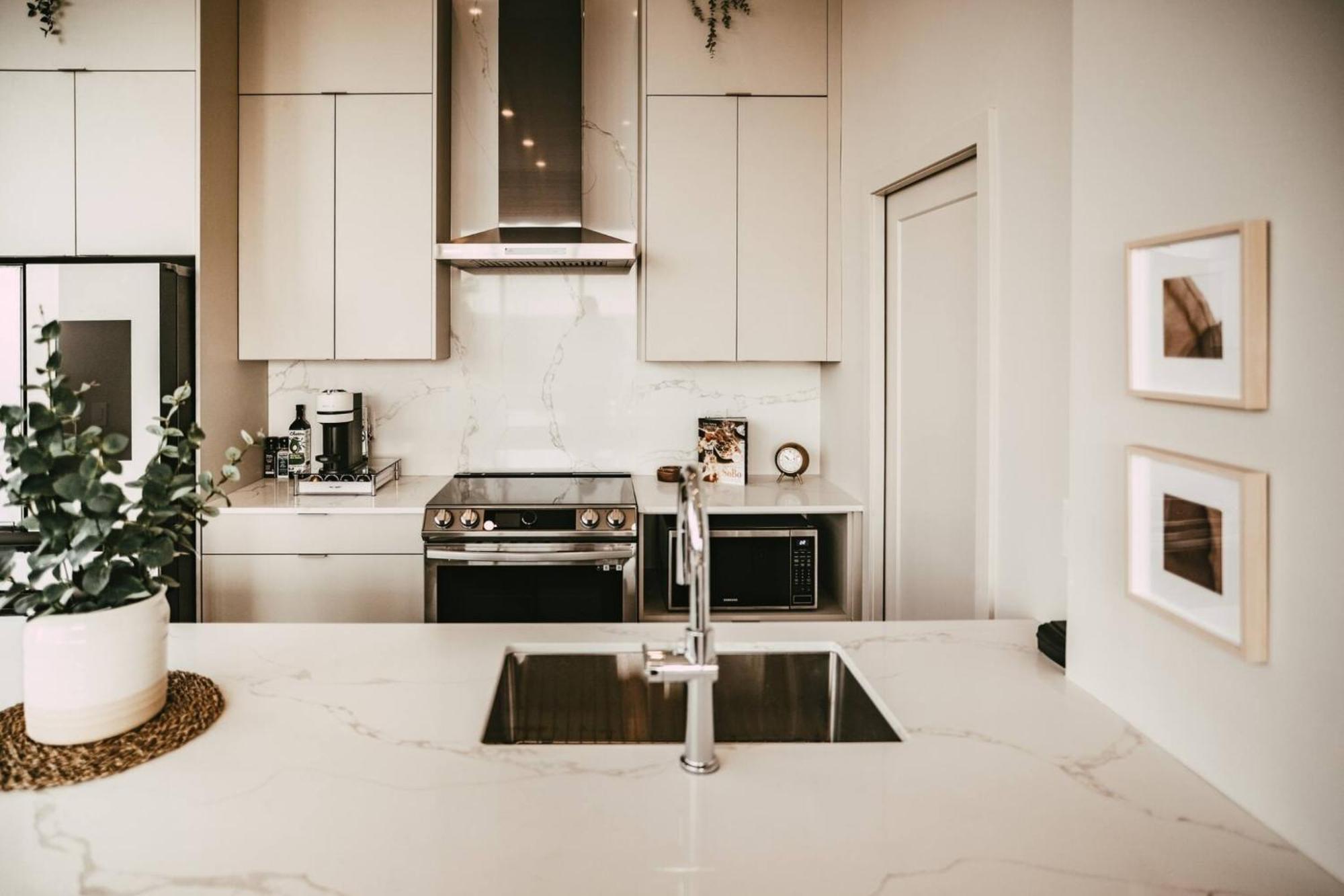 New Luxury 2br Penthouse In * Halifax