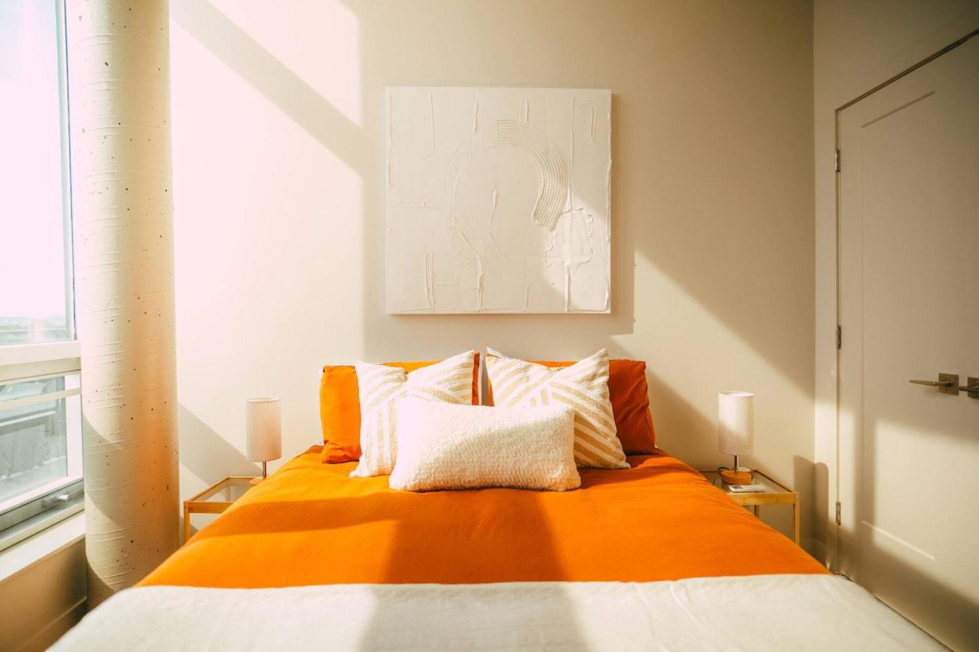Apartment New Luxury 2br Penthouse In Halifax