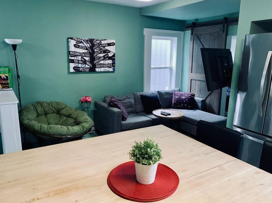 Comfy Apt, Floor, Excellent Kitchen Halifax