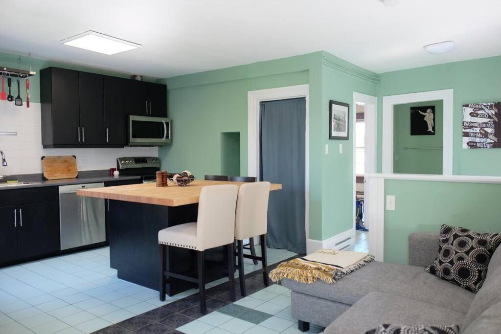 Comfy Apt, Floor, Excellent Kitchen Halifax
