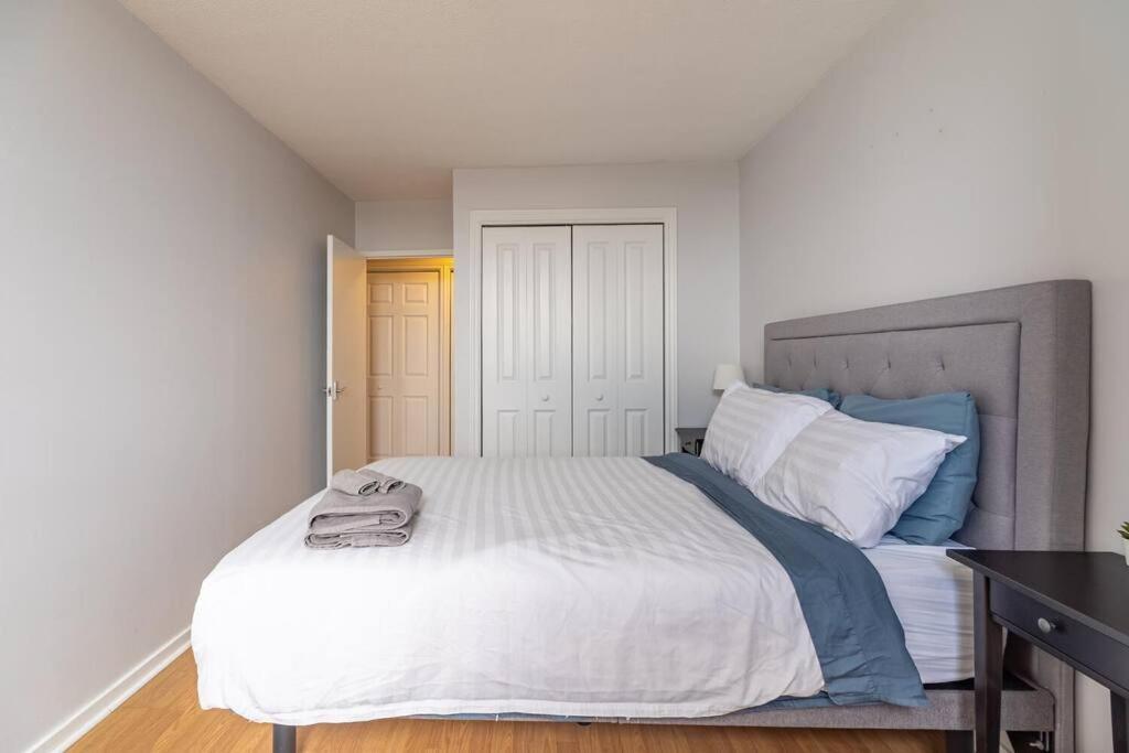 Bright & Spacious 2-bdrm #6a, Patio Apartment Halifax