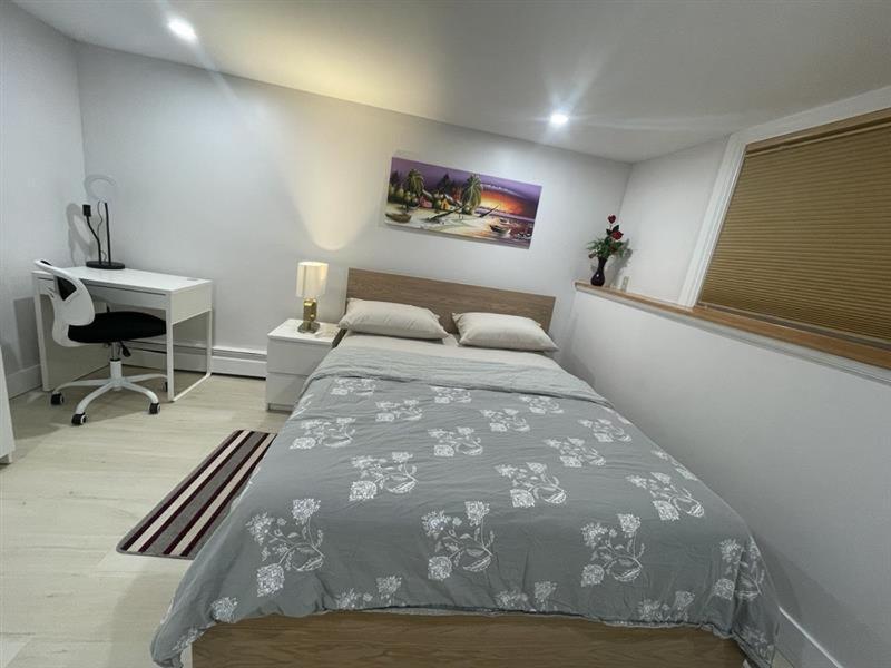 Garden City-private 1br Full Apartment