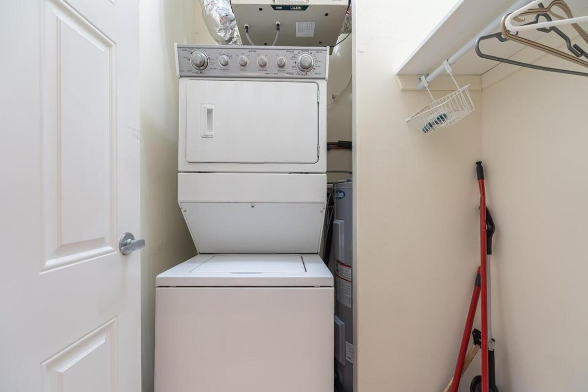 Bright & Charming Loft With Ac, Unit 3 Halifax