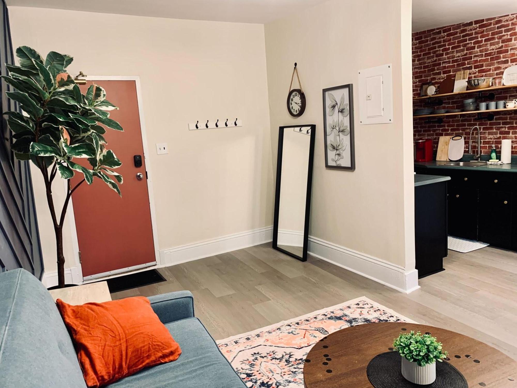 Stylish 2-bdrm Unit #3, Close To Downtown * Halifax