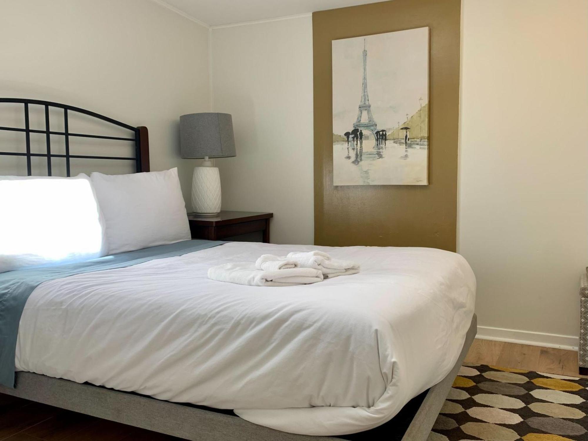 Tastefully Designed 1-bdrm Charming North End, Unit #3 Apartment