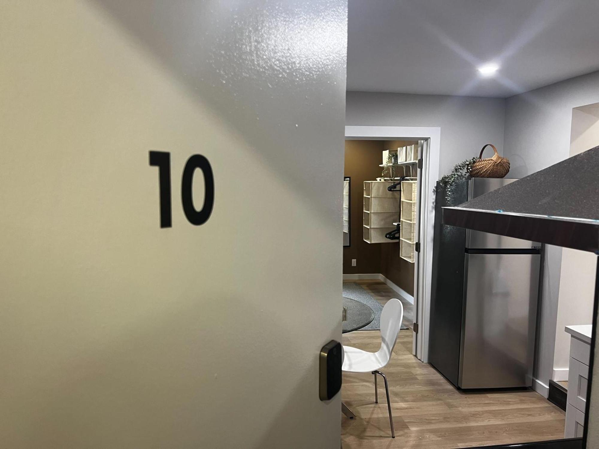 Earthy Tones, Unit 10 Apartment *