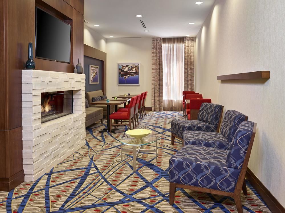 Hotel Homewood By Hilton - Downtown Halifax