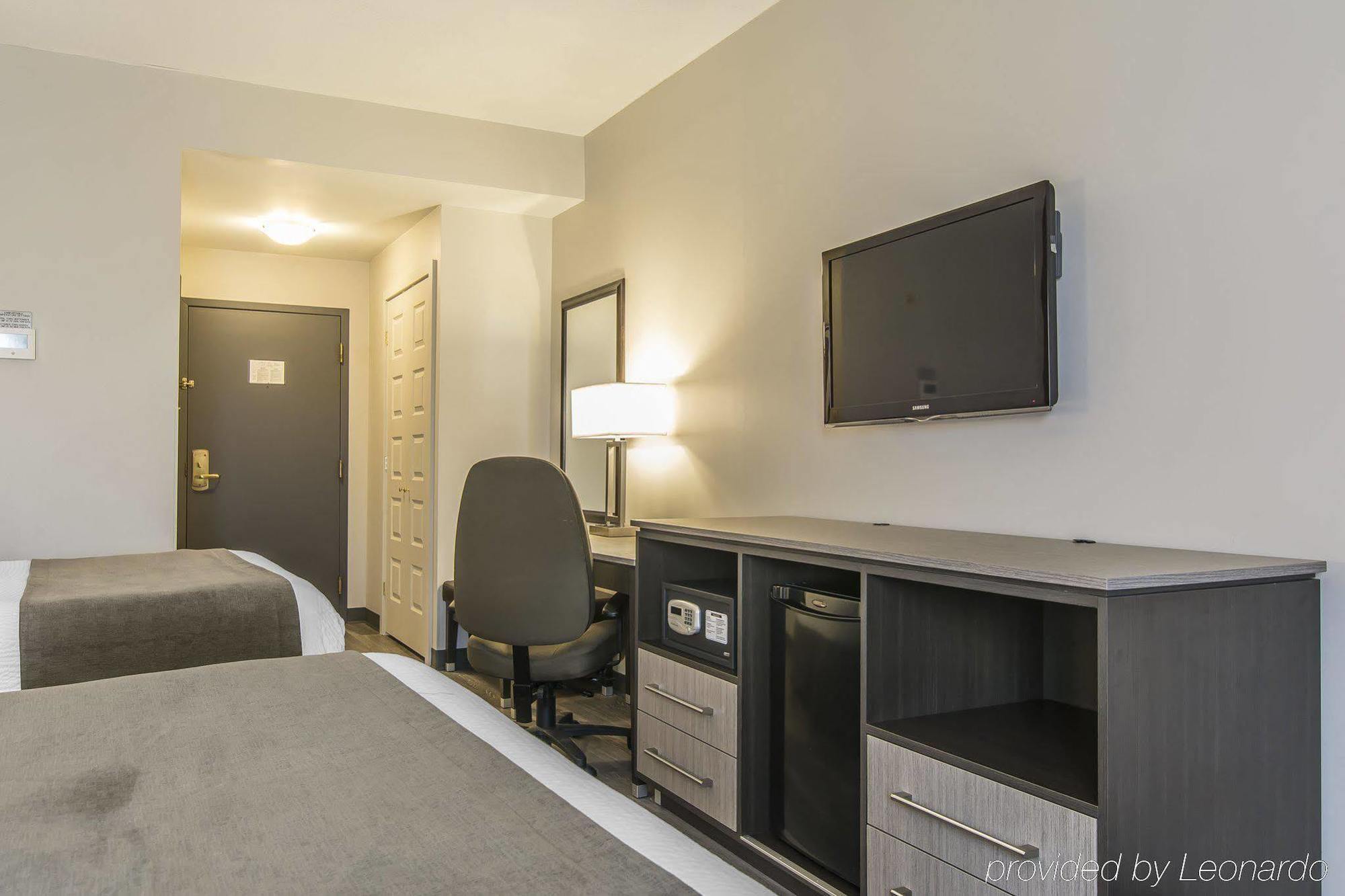 Chateau Bedford Trademark Collection By Wyndham 4* Halifax
