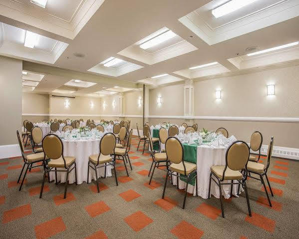Express & - Bedford By Ihg Hotel Halifax