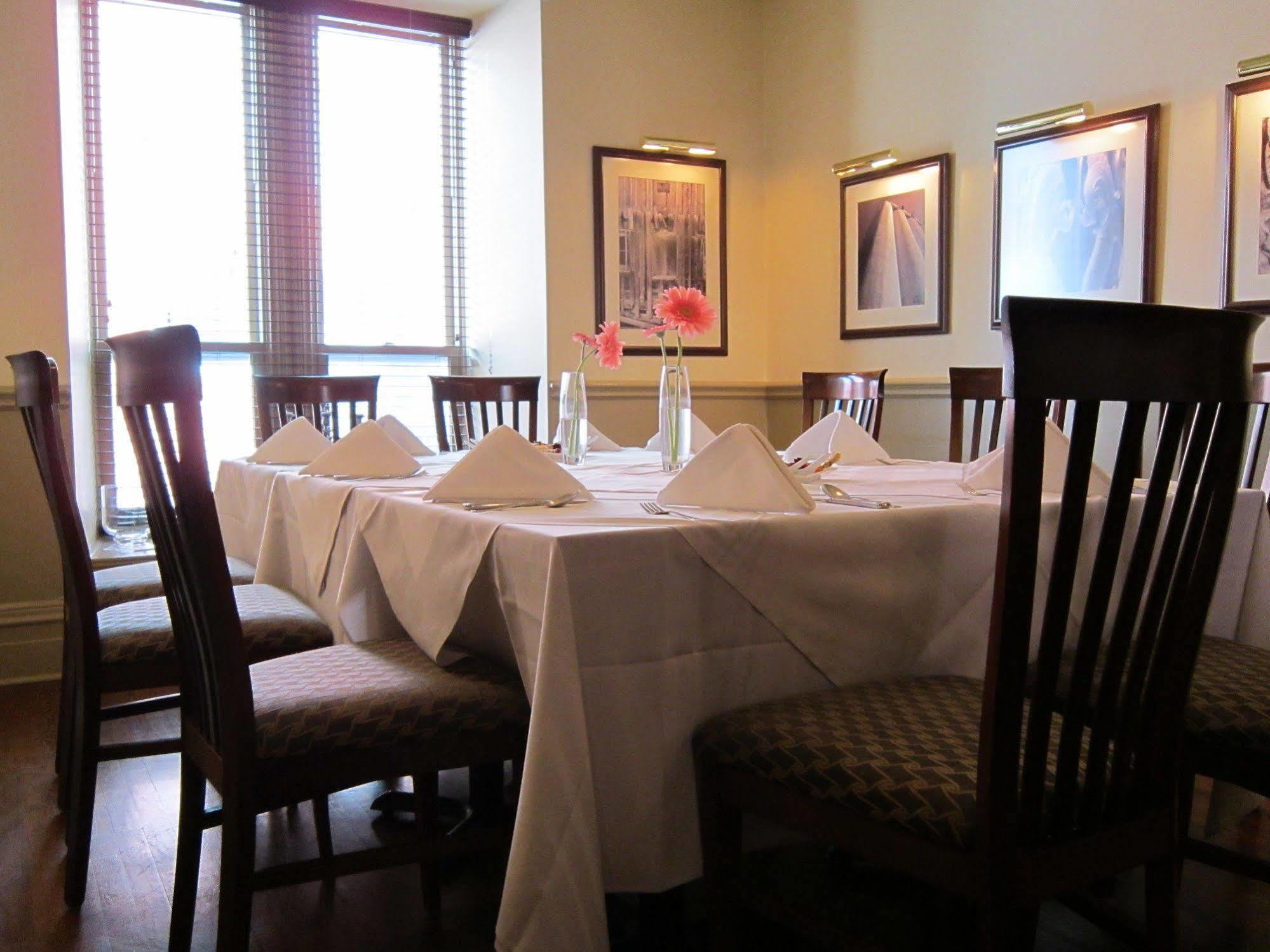 The Halliburton Inn 4*