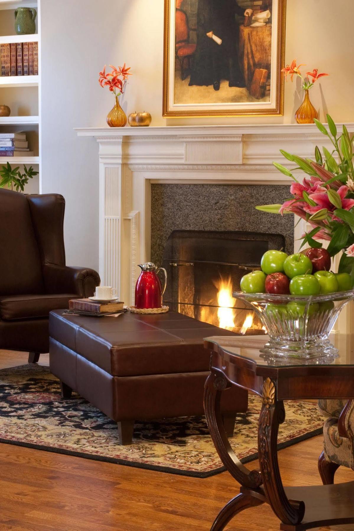 Inn The Halliburton 4*