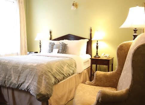 The Halliburton Inn 4*
