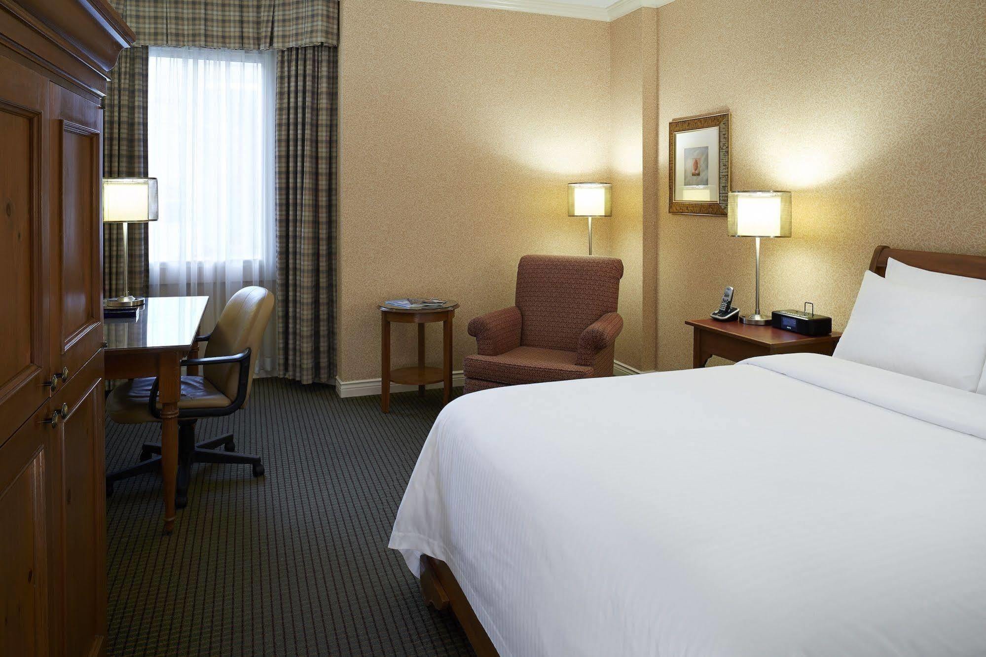 The Barrington 4*