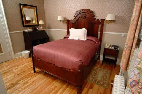 Waverley 3*